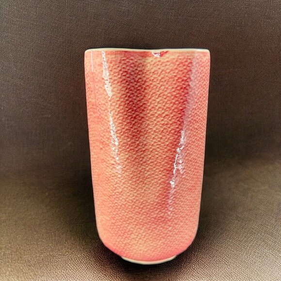 Shawnee USA Pottery Coral Pink Burlap Pinched Vase Tall Pottery Vessel Vase Vtg - Picture 2 of 16